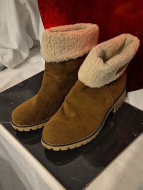 WS26- Shearling-Trim Suede Ankle Boots - Brown. sz 9.5 (list sz as 43)
